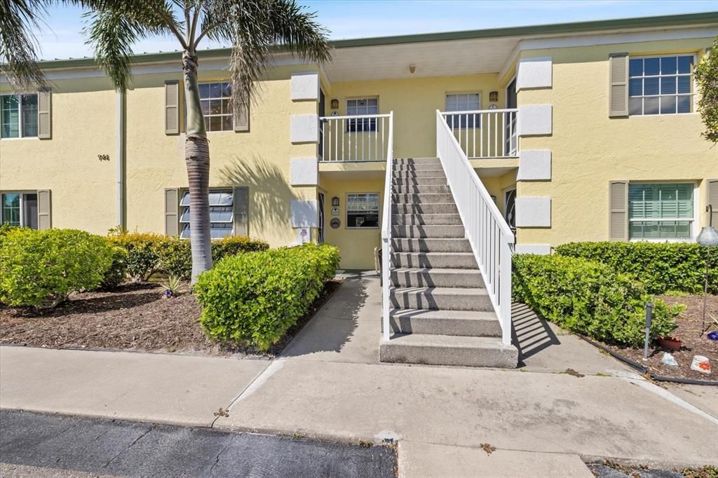 На продажу: $200,000 (2 спален, 2 ванн, 1110 Квадратных фут)