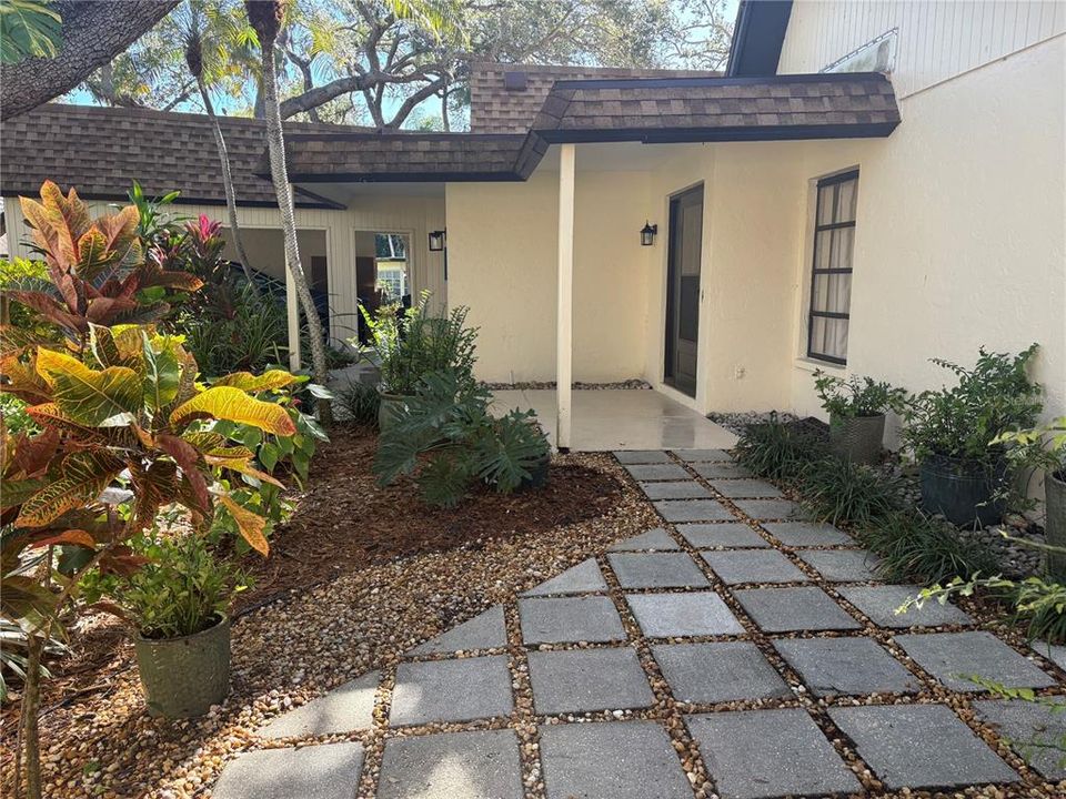 For Sale: $249,000 (2 beds, 2 baths, 1475 Square Feet)