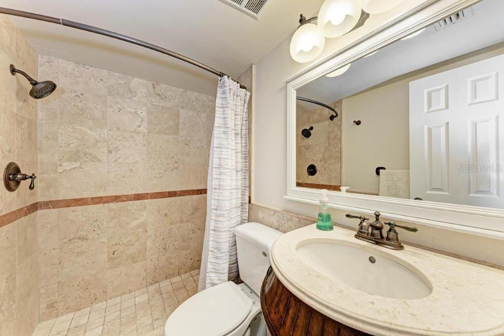 For Sale: $249,000 (2 beds, 2 baths, 1475 Square Feet)