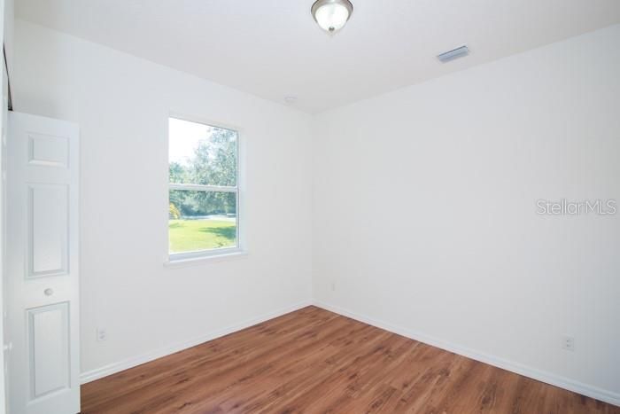 For Rent: $2,000 (4 beds, 2 baths, 1711 Square Feet)