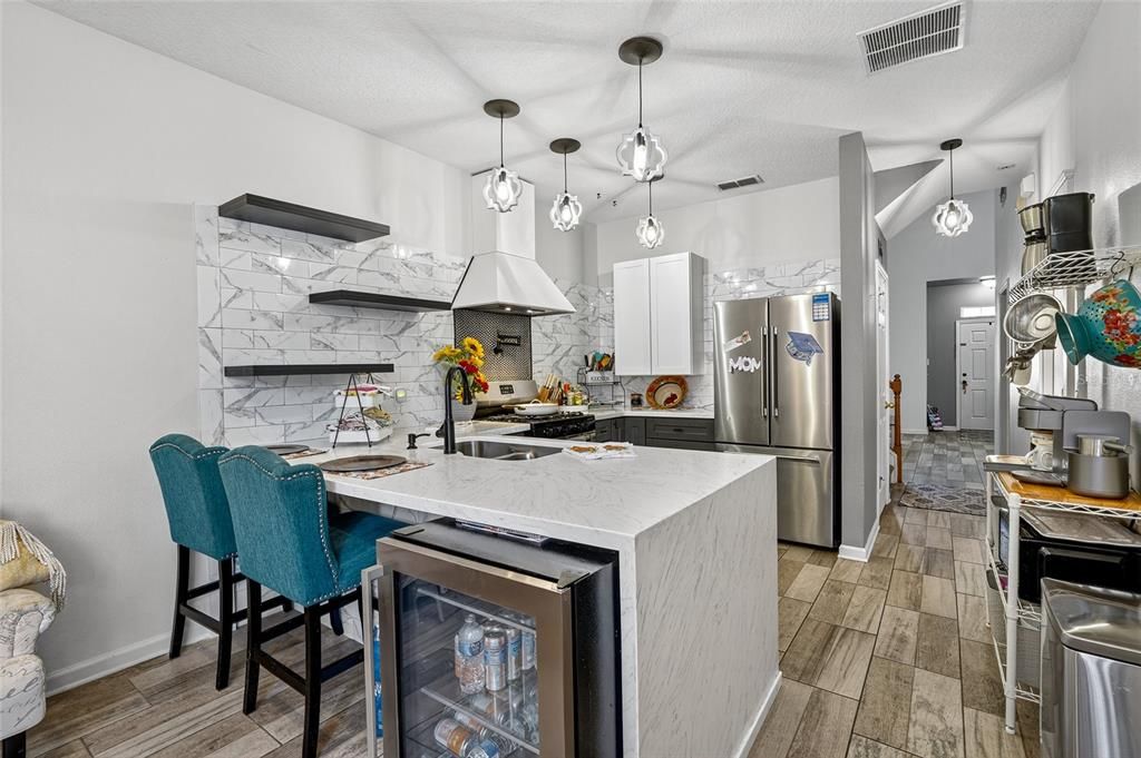 待售: $330,000 (3 贝兹, 2 浴室, 1637 平方英尺)