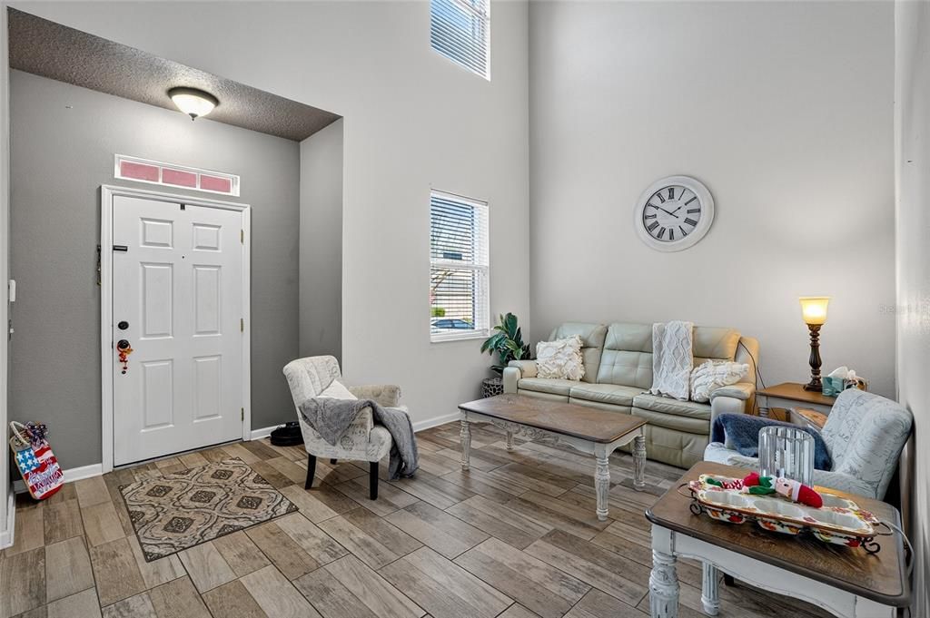 待售: $330,000 (3 贝兹, 2 浴室, 1637 平方英尺)