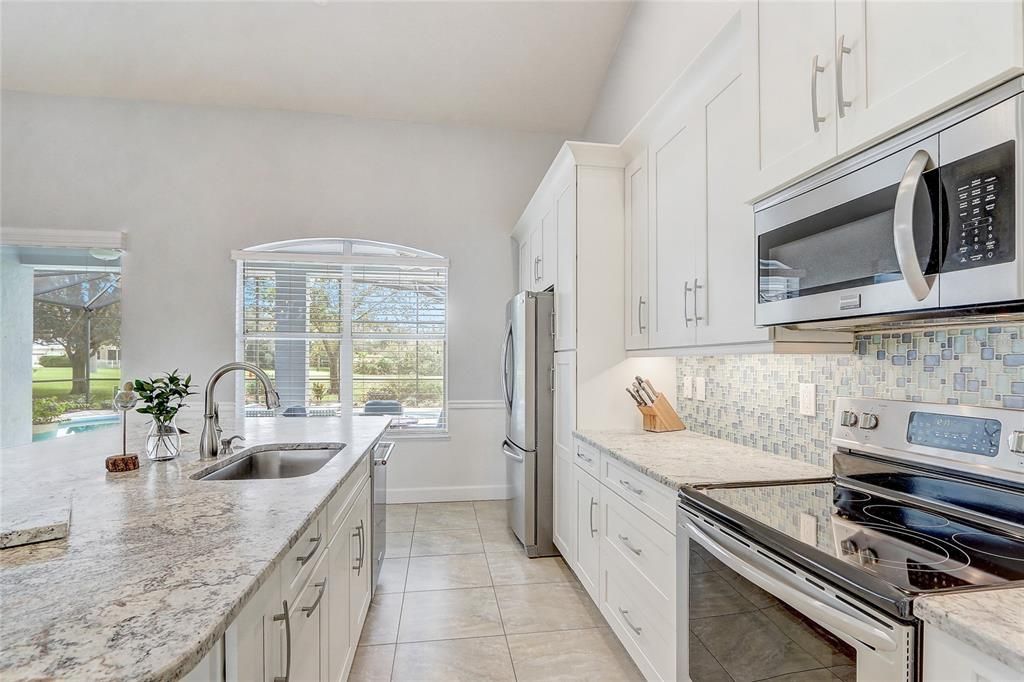 Active With Contract: $657,000 (4 beds, 3 baths, 2514 Square Feet)