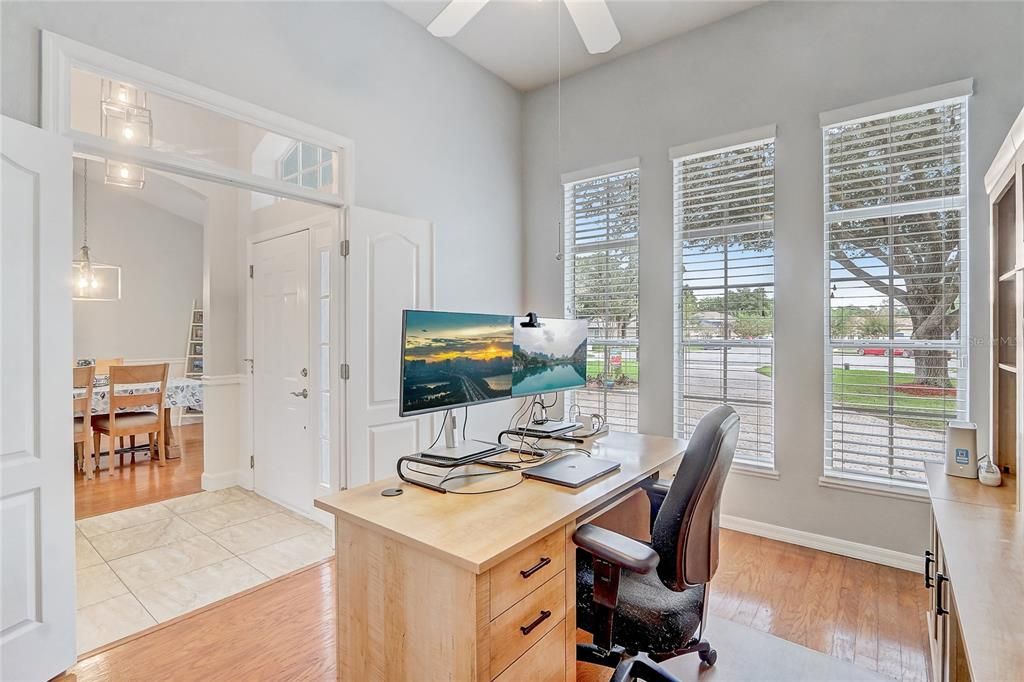 Active With Contract: $657,000 (4 beds, 3 baths, 2514 Square Feet)