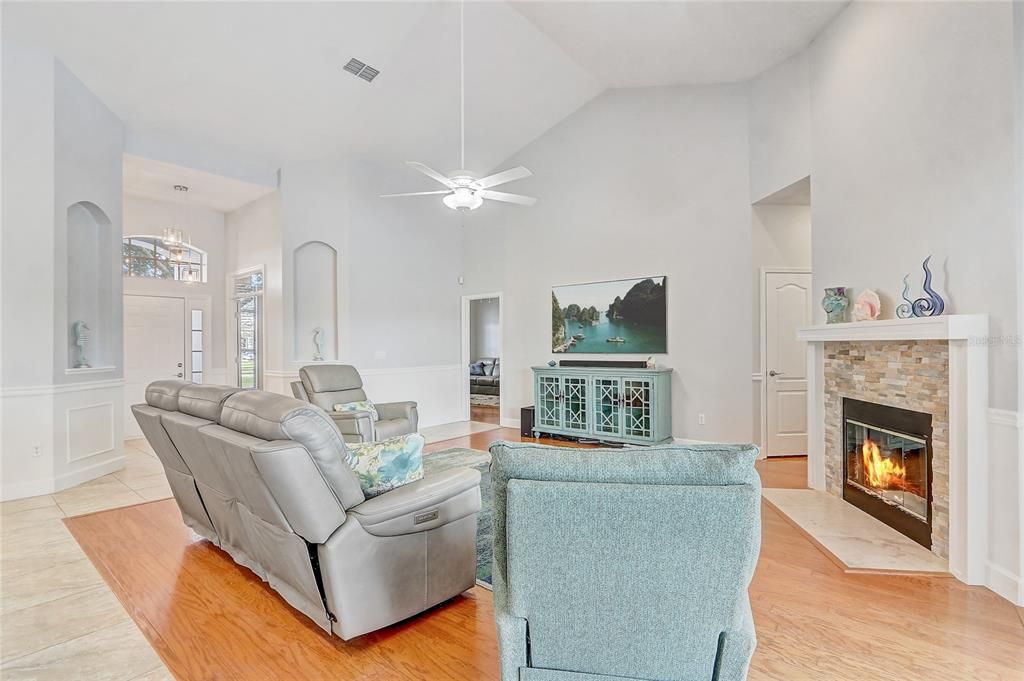 Active With Contract: $657,000 (4 beds, 3 baths, 2514 Square Feet)