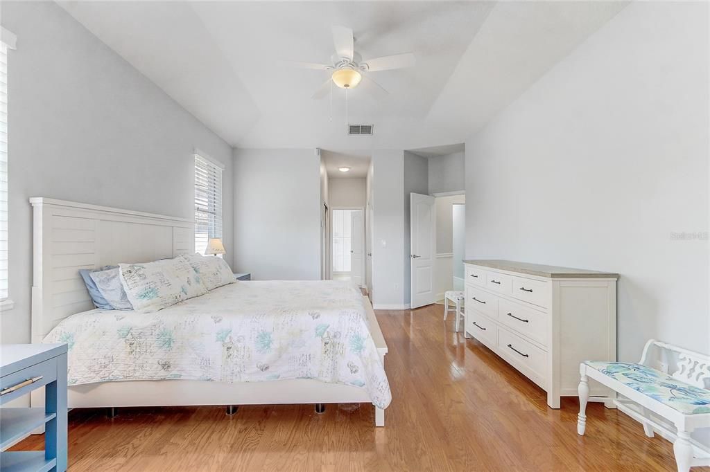 Active With Contract: $657,000 (4 beds, 3 baths, 2514 Square Feet)