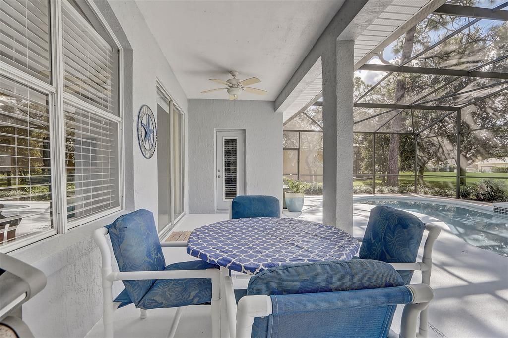 Active With Contract: $657,000 (4 beds, 3 baths, 2514 Square Feet)