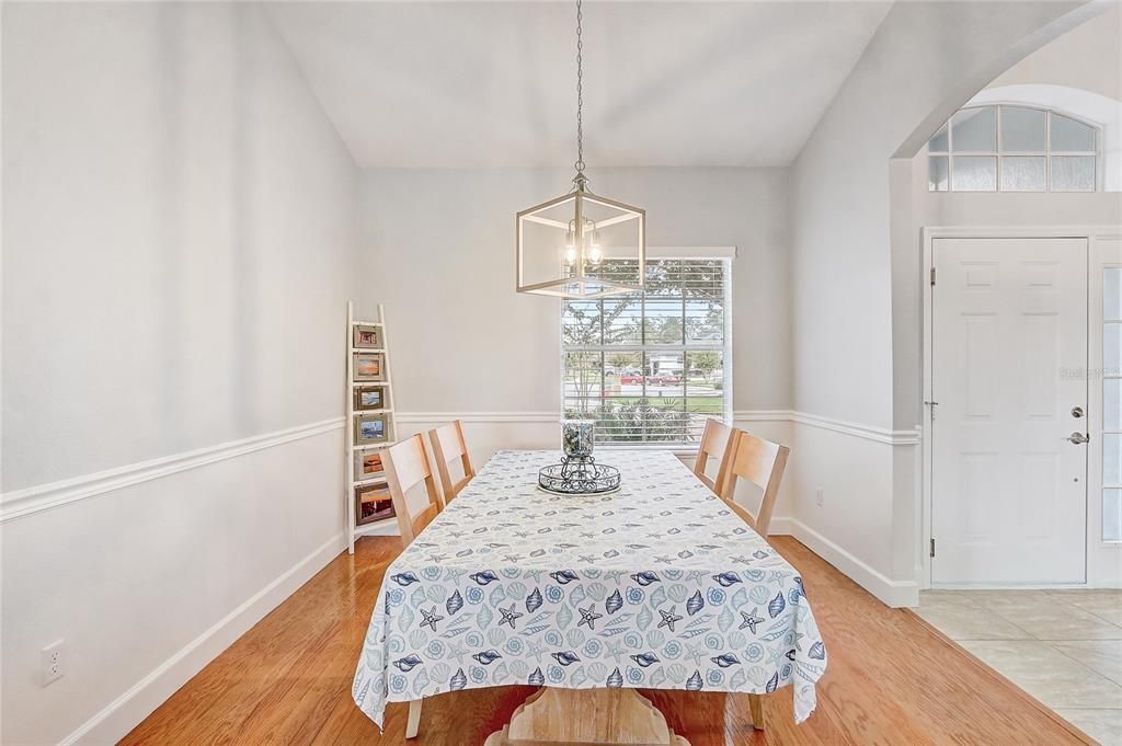 Active With Contract: $657,000 (4 beds, 3 baths, 2514 Square Feet)