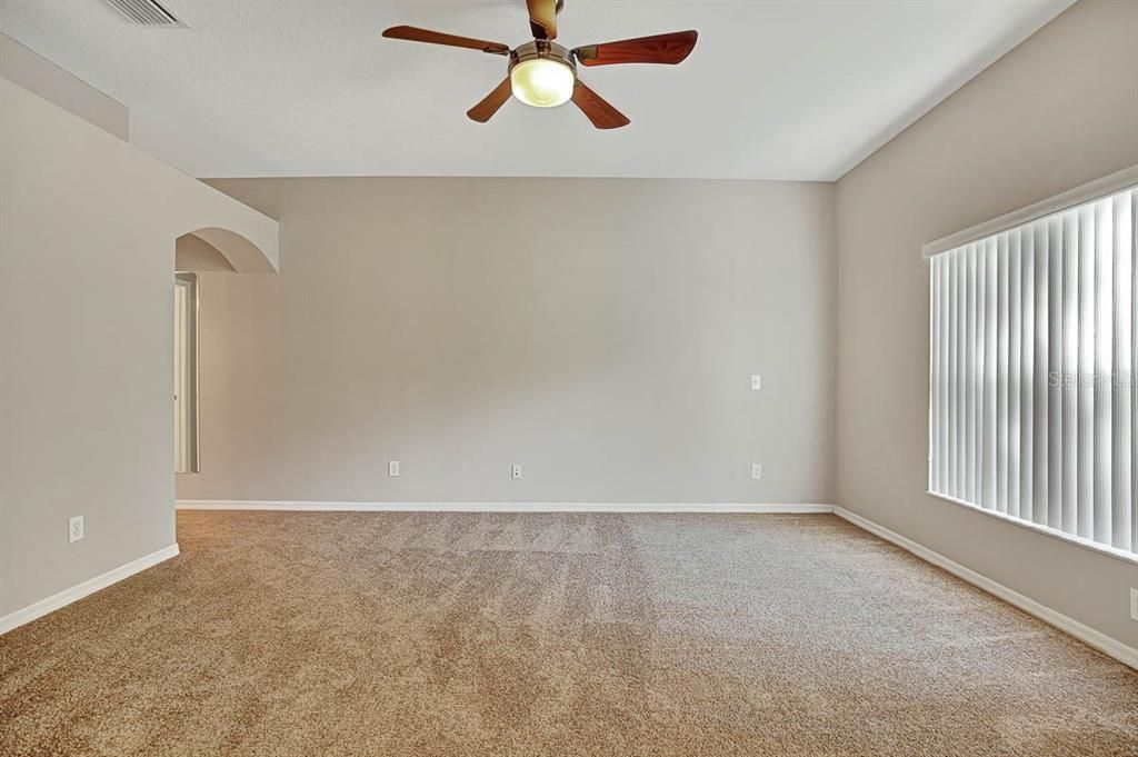 出租: $2,400 (3 贝兹, 2 浴室, 1498 平方英尺)