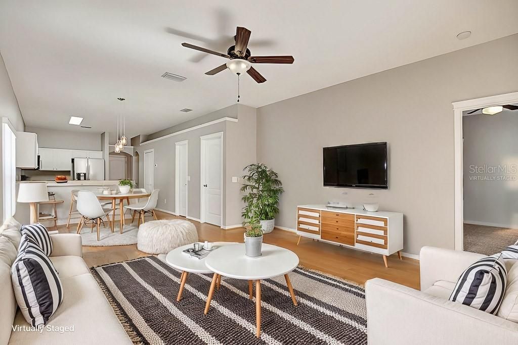 出租: $2,400 (3 贝兹, 2 浴室, 1498 平方英尺)