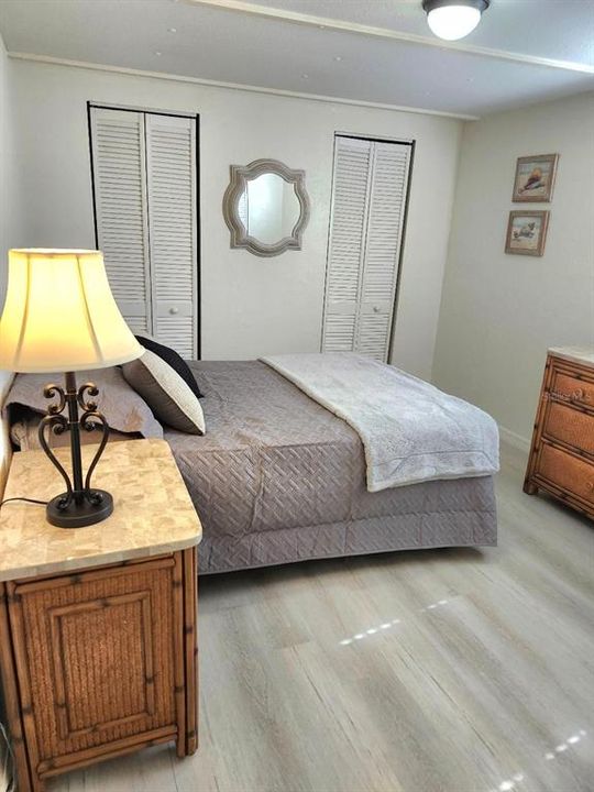 For Sale: $159,000 (2 beds, 1 baths, 770 Square Feet)