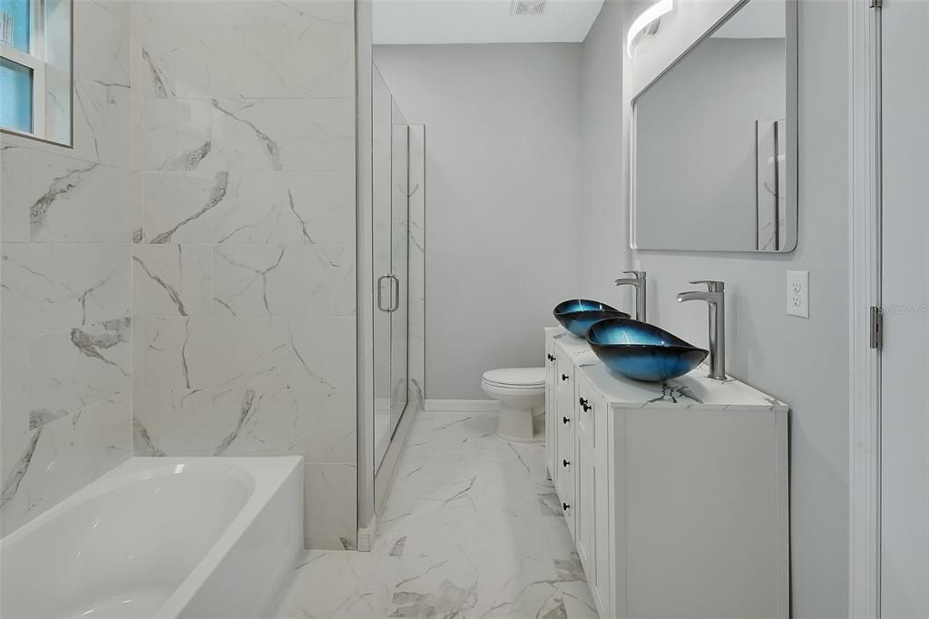 For Sale: $324,900 (3 beds, 2 baths, 1675 Square Feet)