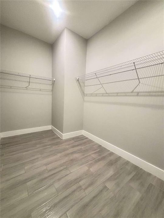 出租: $2,300 (4 贝兹, 3 浴室, 1891 平方英尺)