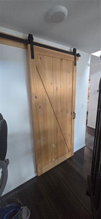 Active With Contract: $364,888 (2 beds, 2 baths, 750 Square Feet)