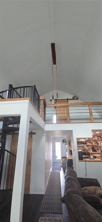 Active With Contract: $364,888 (2 beds, 2 baths, 750 Square Feet)