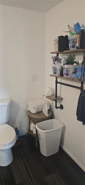 Active With Contract: $364,888 (2 beds, 2 baths, 750 Square Feet)