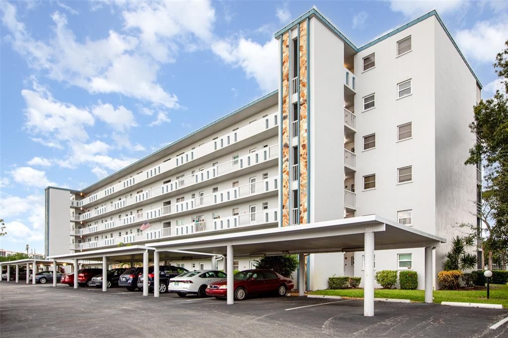 For Sale: $198,800 (2 beds, 2 baths, 1088 Square Feet)