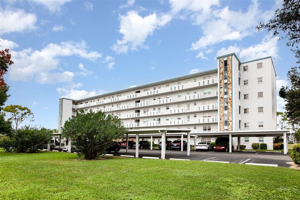 For Sale: $198,800 (2 beds, 2 baths, 1088 Square Feet)