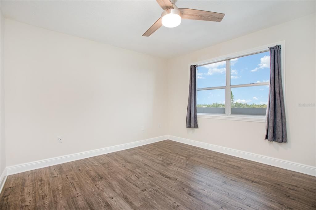 For Sale: $198,800 (2 beds, 2 baths, 1088 Square Feet)