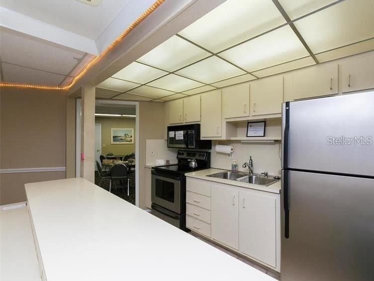 For Sale: $198,800 (2 beds, 2 baths, 1088 Square Feet)