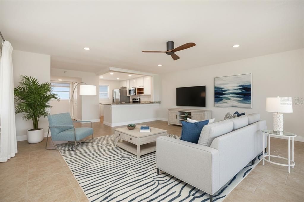 For Sale: $198,800 (2 beds, 2 baths, 1088 Square Feet)