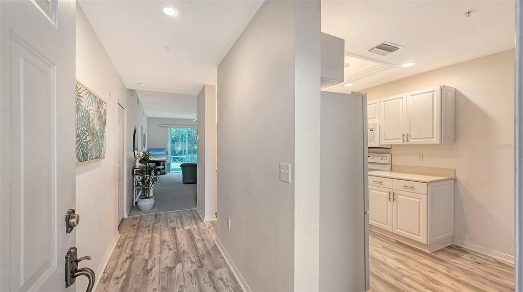 Activo con contrato: $289,900 (2 camas, 2 baños, 1238 Pies cuadrados)