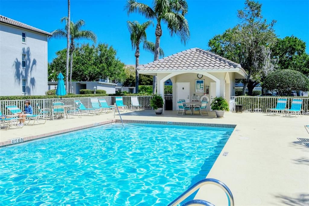 Activo con contrato: $289,900 (2 camas, 2 baños, 1238 Pies cuadrados)