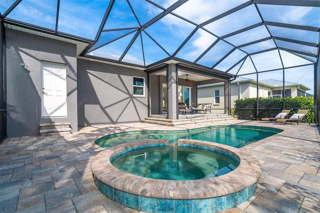 待售: $775,000 (3 贝兹, 3 浴室, 2169 平方英尺)