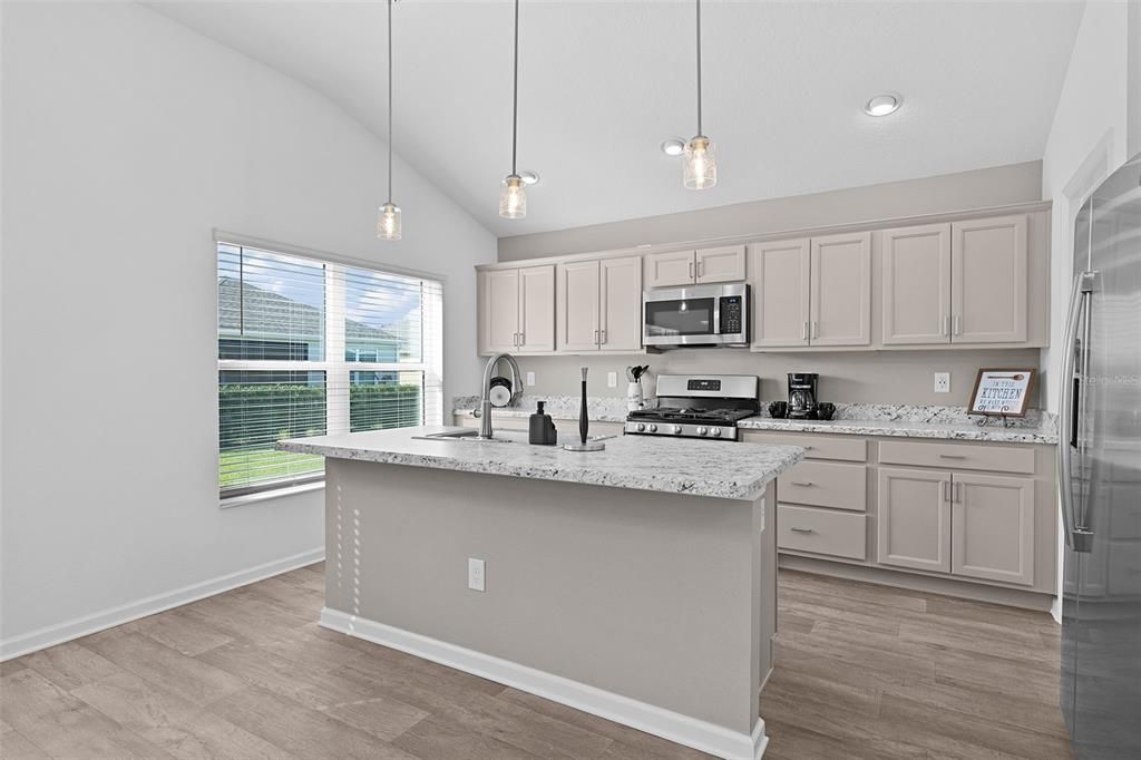 For Sale: $409,500 (3 beds, 2 baths, 1419 Square Feet)