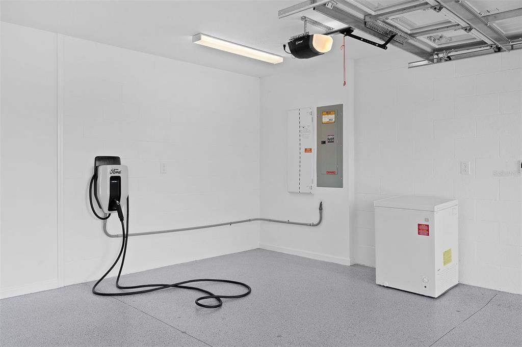 For Sale: $409,500 (3 beds, 2 baths, 1419 Square Feet)