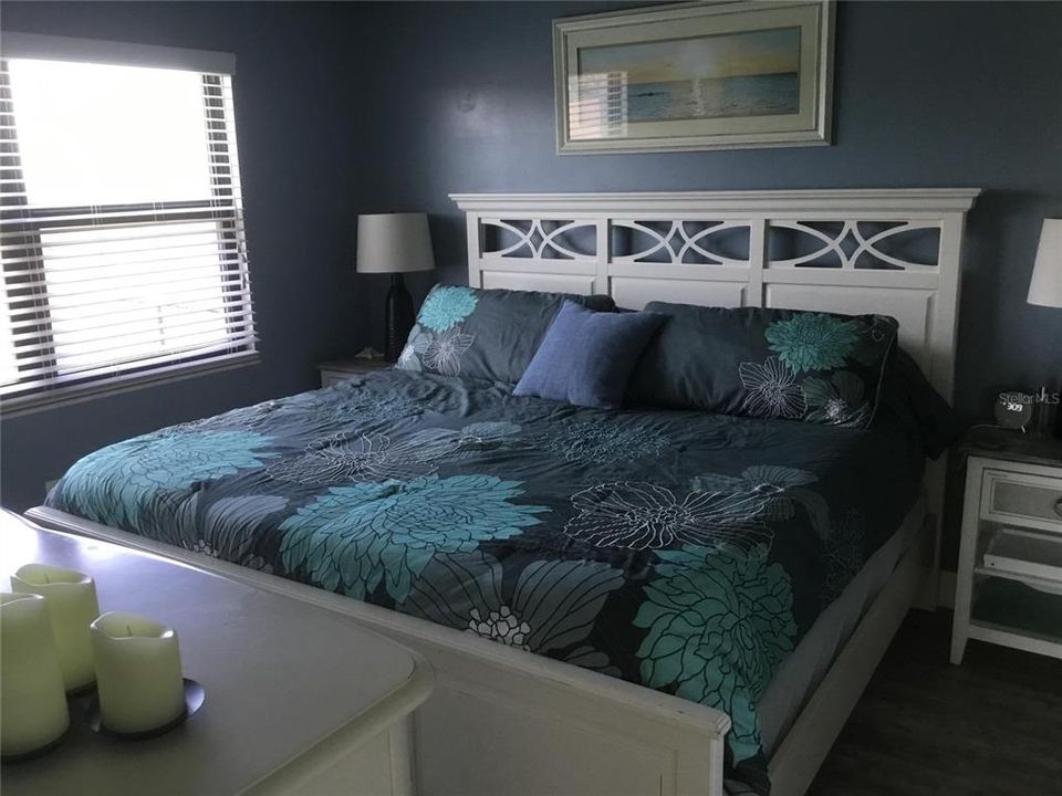 For Rent: $3,075 (1 beds, 1 baths, 860 Square Feet)