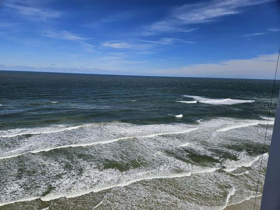 For Sale: $300,000 (2 beds, 2 baths, 1171 Square Feet)