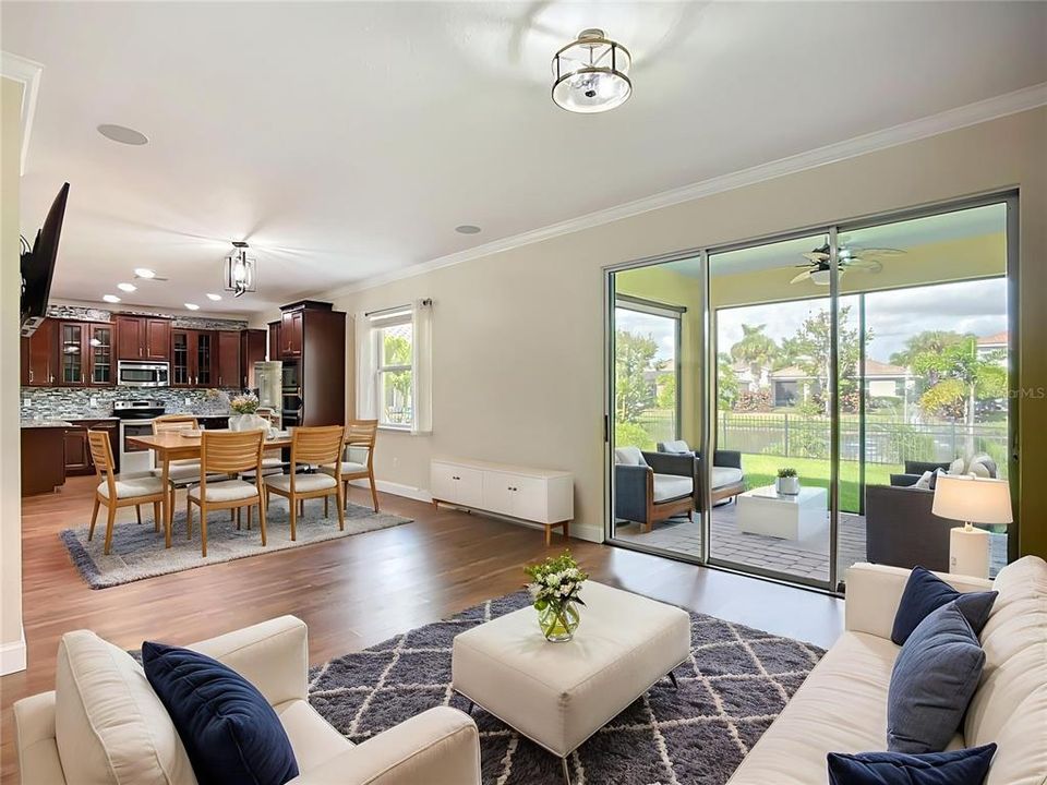 For Sale: $640,000 (4 beds, 2 baths, 2728 Square Feet)