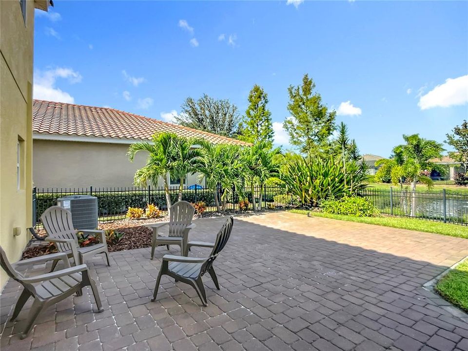 For Sale: $640,000 (4 beds, 2 baths, 2728 Square Feet)