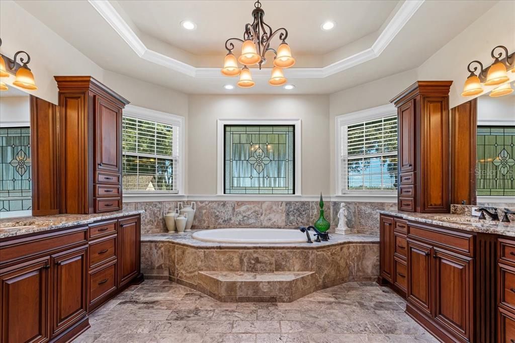 En Venta: $3,899,000 (4 camas, 4 baños, 5489 Pies cuadrados)