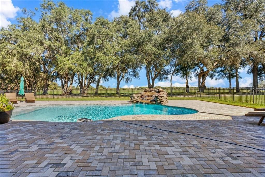 En Venta: $3,899,000 (4 camas, 4 baños, 5489 Pies cuadrados)