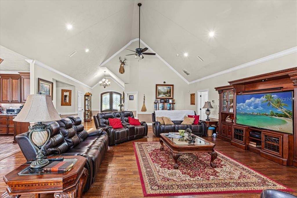 En Venta: $3,899,000 (4 camas, 4 baños, 5489 Pies cuadrados)