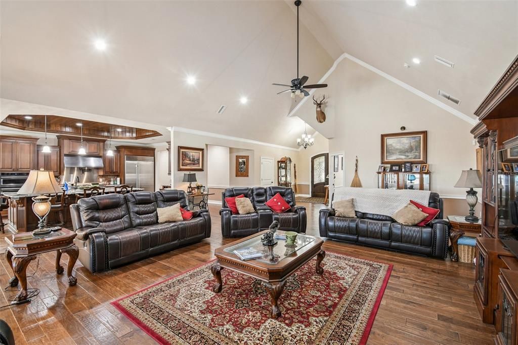 En Venta: $3,899,000 (4 camas, 4 baños, 5489 Pies cuadrados)