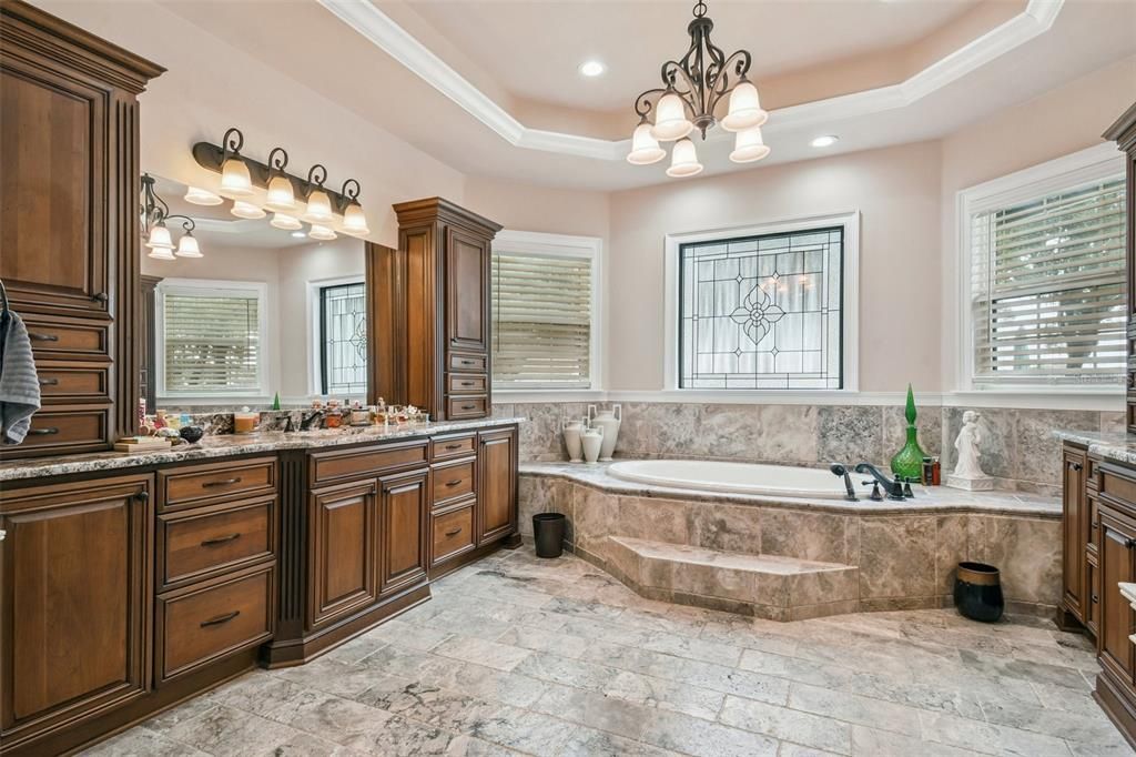 En Venta: $3,899,000 (4 camas, 4 baños, 5489 Pies cuadrados)