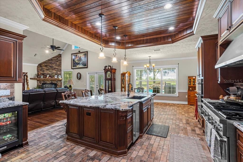 En Venta: $3,899,000 (4 camas, 4 baños, 5489 Pies cuadrados)