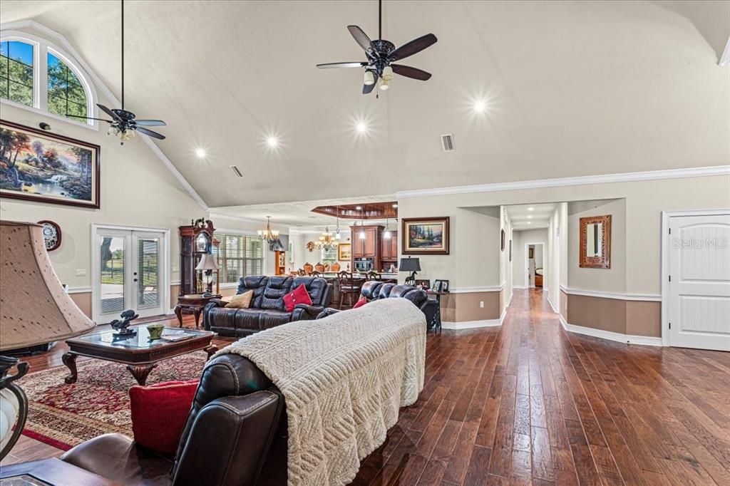 En Venta: $3,899,000 (4 camas, 4 baños, 5489 Pies cuadrados)