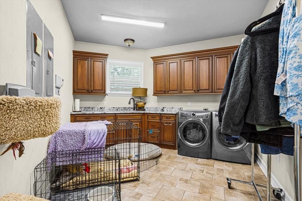 En Venta: $3,899,000 (4 camas, 4 baños, 5489 Pies cuadrados)