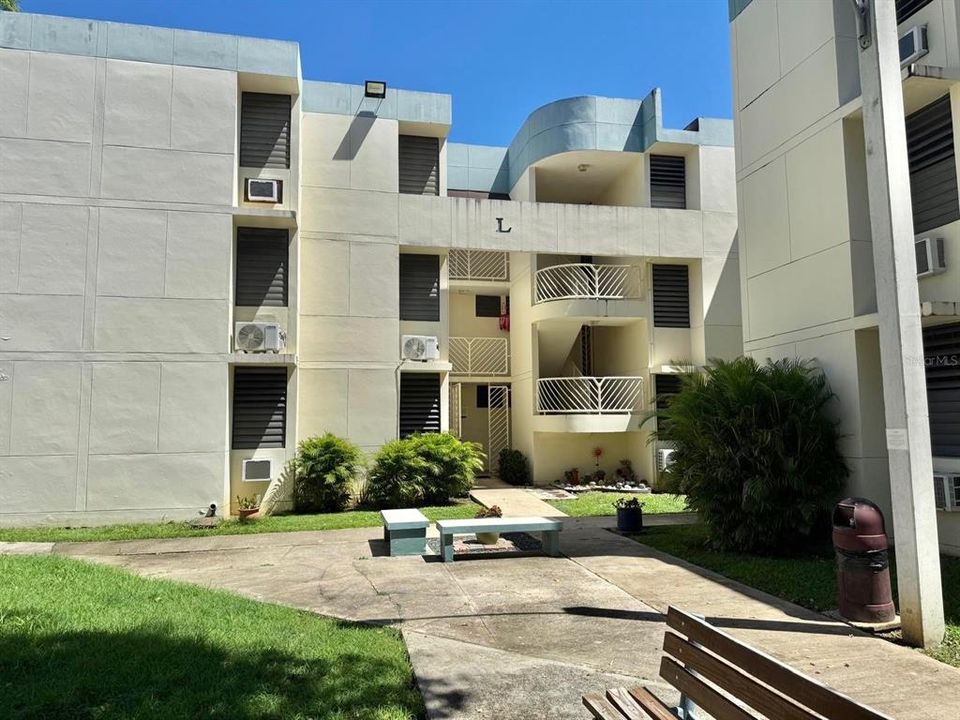 Recently Sold: $170,000 (2 beds, 1 baths, 1100 Square Feet)