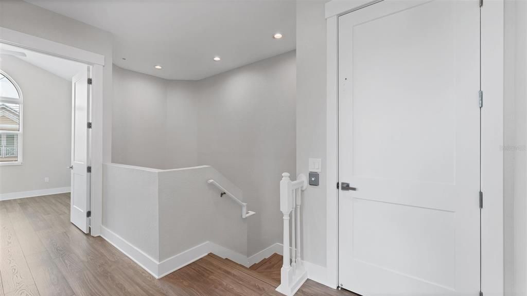 出租: $3,500 (3 贝兹, 3 浴室, 2397 平方英尺)