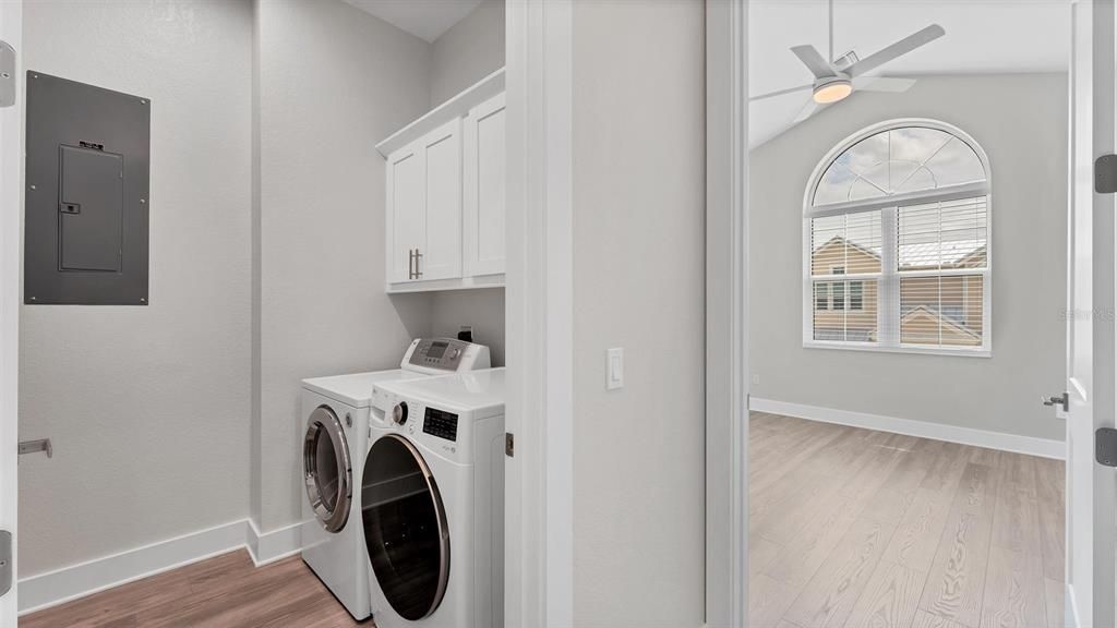 出租: $3,500 (3 贝兹, 3 浴室, 2397 平方英尺)