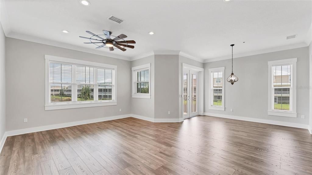 出租: $3,500 (3 贝兹, 3 浴室, 2397 平方英尺)