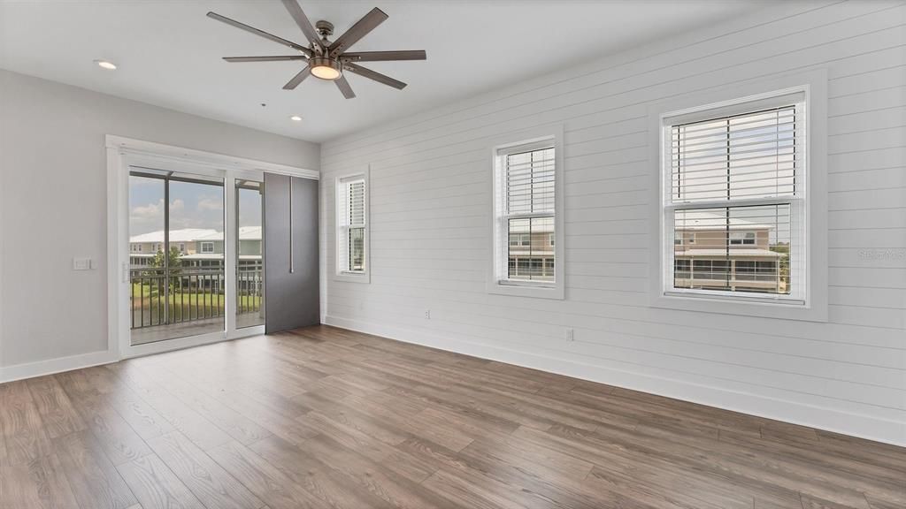 出租: $3,500 (3 贝兹, 3 浴室, 2397 平方英尺)