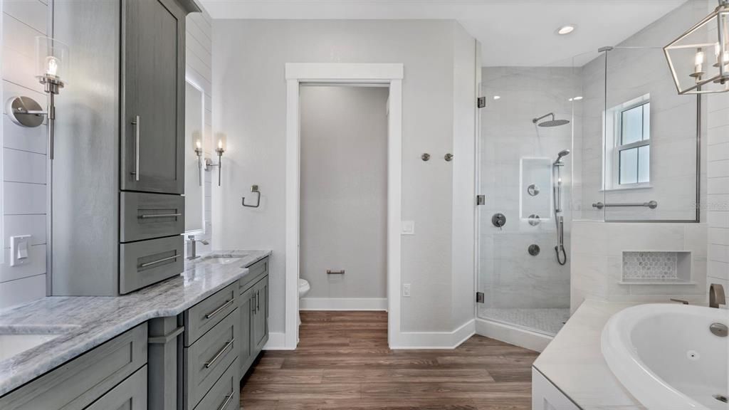 出租: $3,500 (3 贝兹, 3 浴室, 2397 平方英尺)