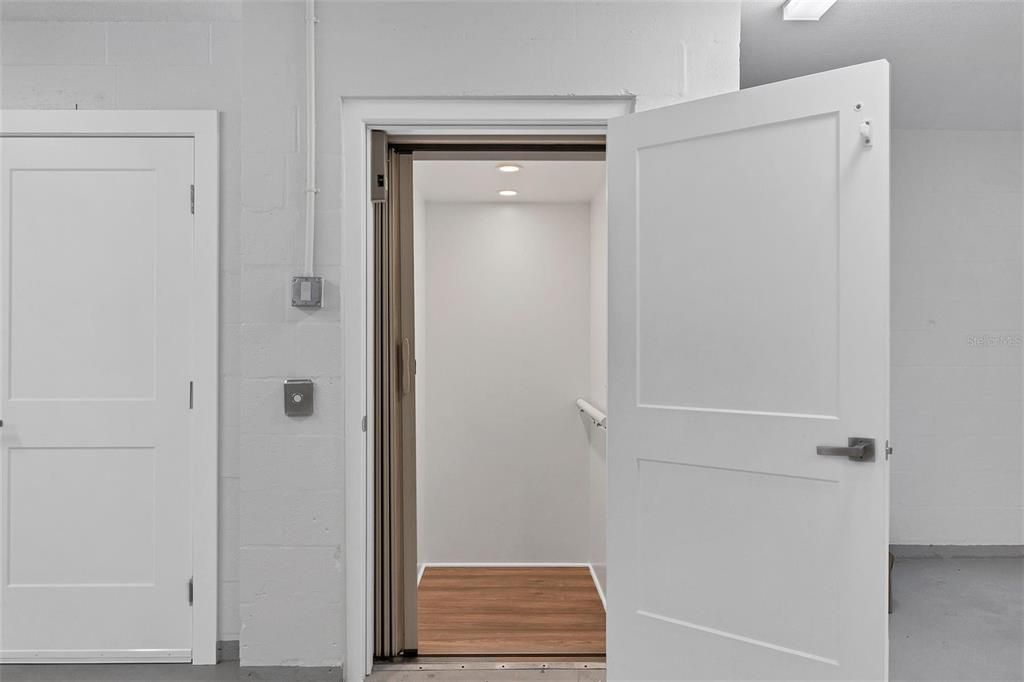 出租: $3,500 (3 贝兹, 3 浴室, 2397 平方英尺)