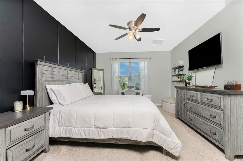 For Sale: $339,950 (4 beds, 2 baths, 1846 Square Feet)